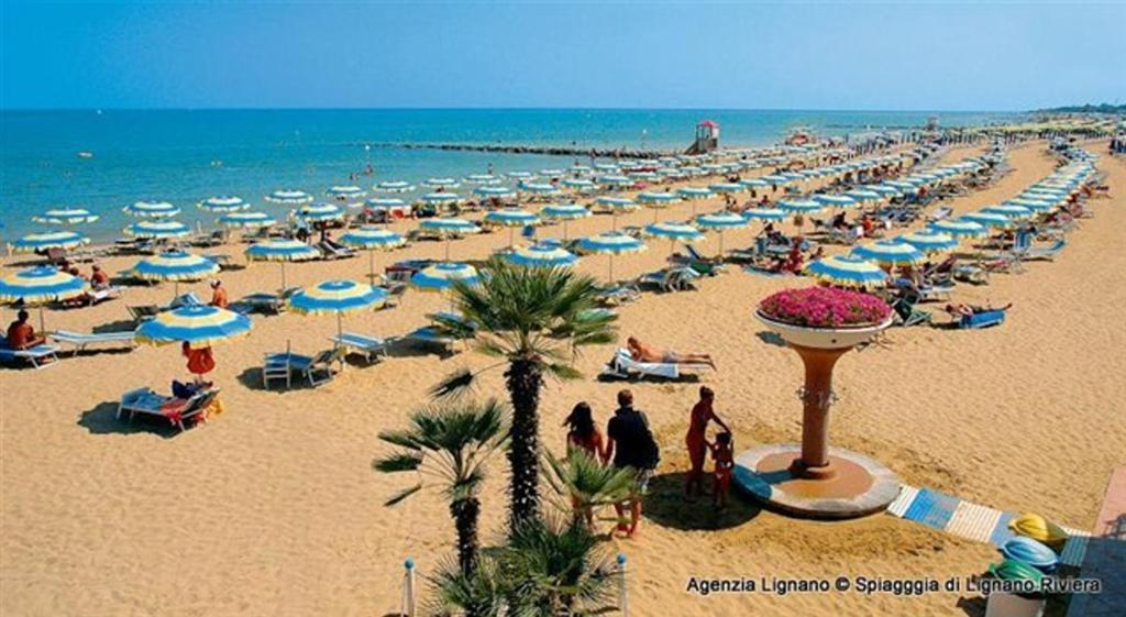 Lignano Riviera Comfort Daire Lignano Sabbiadoro Dış mekan fotoğraf